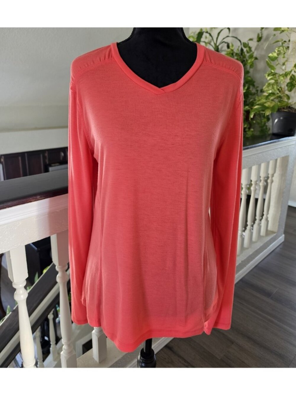 PACIFIC TRAIL  Women's Pink Solid V-Neck Long Sleeve Knit Pullover Top Size M